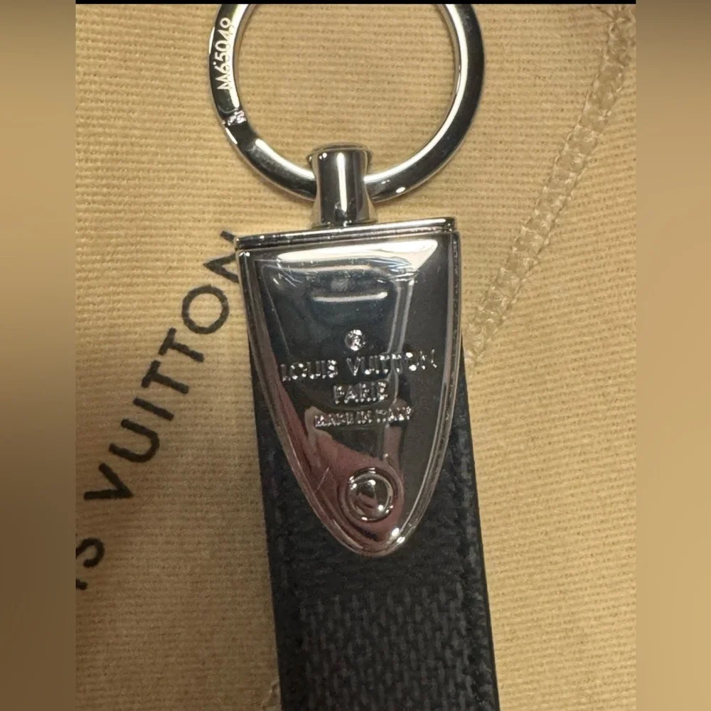 Louis Vuitton Damier Graphite Dragonne LV Key Holder NWB